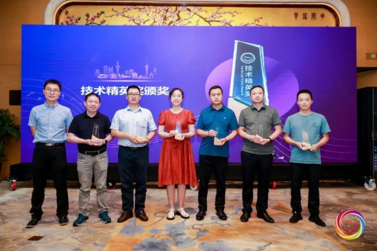 云图片