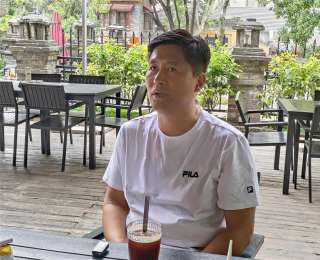 阿尔法戴上了新“蒜鸟”！宝哥在武汉体验粮道街汉味早点