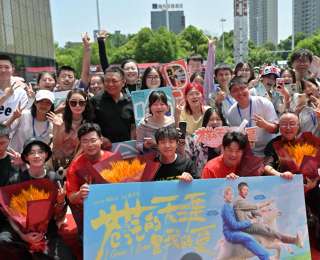 歌手曾毅携主演电影《苍茫的天涯》回益阳路演：想让大家知道我的家乡很美！