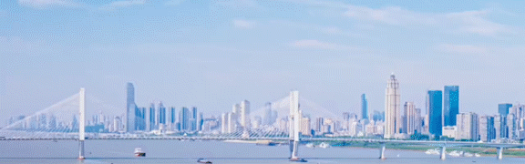 「江岸喊你晒笑脸啦」把嘴角上扬的瞬间，化成温暖之光