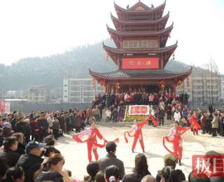 从绕行2公里到跨桥2分钟，来凤政民合力筑“心桥”，5800名师生告别绕行之苦