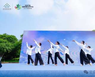 2025年湖北省暨武汉市全民营养周启动仪式在东湖风景区举办