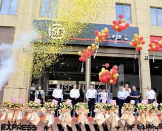 亚洲首个专业货运枢纽——花湖机场汉口北城市货站启动运营