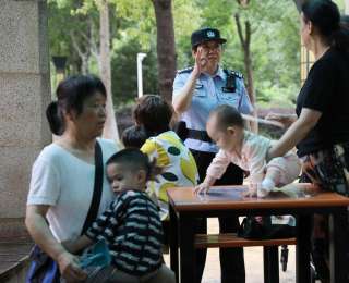 从窗口到巷口，武汉光谷茅店派出所社区民警樊艳玲为民初心永不改