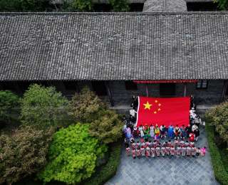 4届蝉联全国文明城市称号，英雄城市续写新篇章丨德耀江城