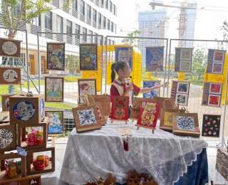 艺术工坊邂逅舞台大秀，师生共赴青山美育狂想派对
