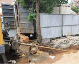 黄陂一家公司擅自挖路施工，结果：领5000元罚单