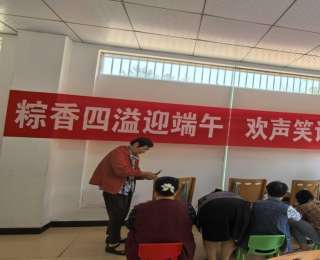 情暖端午，新洲荣生社区为辖区老人、环卫工人送节日祝福