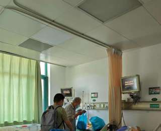 八旬老人养老难，社区帮助老人解决燃眉之急