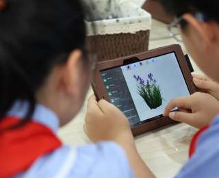 非遗烙笔点亮千年传承，小学劳动课玩出“古今碰撞”新花样