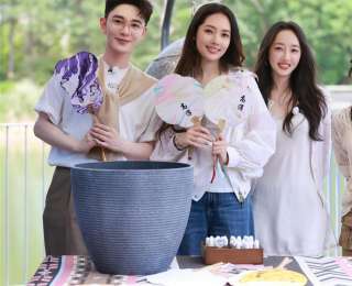 蒋梦婕为郭碧婷定制慢城之旅，《温暖的客栈》元气篇初夏开启
