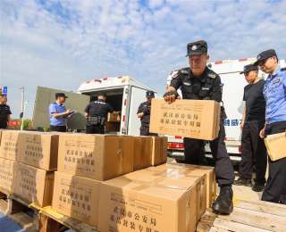 108箱毒品，公开销毁！