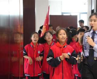 武汉“枫”警丨黄陂环城派出所凝聚法治化合力，倾心呵护未成年人成长