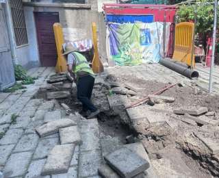 人大代表“搭把手”，帮居民解决污水漫溢难题