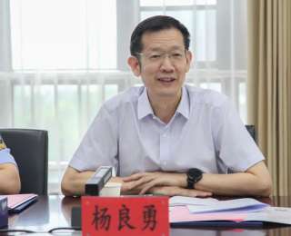 东西湖法院首批代表委员“观察员”上岗