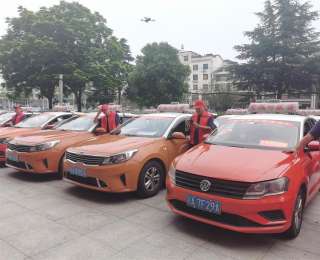 全城助力！新洲“爱心车队”再次集结，考生可电话报名预约