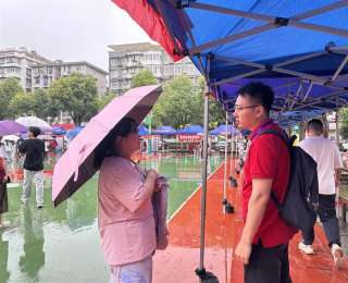 年轻教师首次送考，他把注意事项做成了PPT