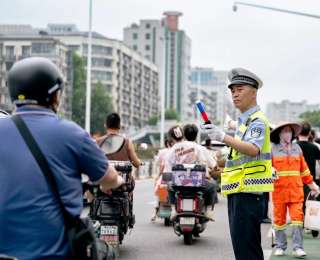 与高考同行！武汉洪山多部门联动，以最坚实保障为梦想护航