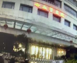 27分钟生死时速！武汉高速交警紧急护送脑溢血患者就医