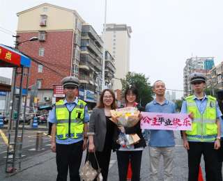 高考圆满收官，武汉黄陂警方和考生一同交上答卷