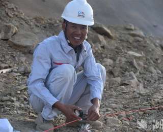参建“非洲三峡工程”九年，这位中国师傅带出300多名安哥拉“徒弟”