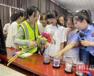 无毒青春，警徽闪耀，湖北襄州张湾派出所筑牢校园禁毒防线