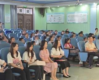 “红领经”对话红领巾！大学生党员理论宣讲团走进小学课堂
