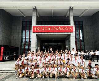 “红巷苗苗”与“将军县”学子笔友会：以信为桥共读红色故事