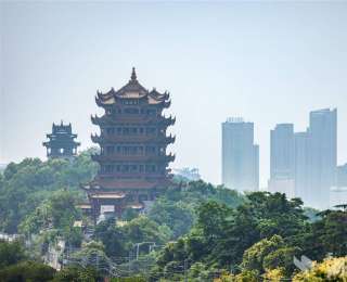 “跟黄鹤楼合张影”带火多条文旅街巷