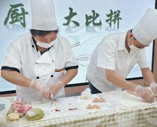 萌娃家长当评委，幼儿园创意面点大比拼藏着营养密码