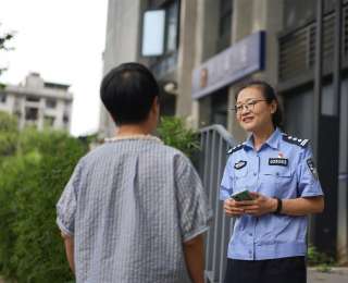 “钥匙警官”史开宏：256扇心门被她叩开