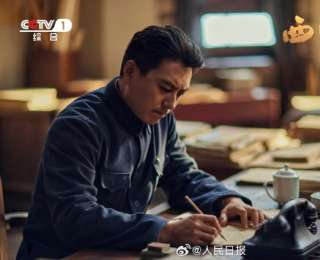 靳东凭借《西北岁月》获得最佳男主角奖