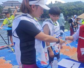 “知音湖北 桨动荆楚”桨板赛火热开赛，高速公路志愿者倾力护航