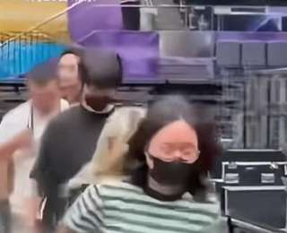 李雪琴携男友王一通现身毛不易演唱会，两人2024年恋情曝光