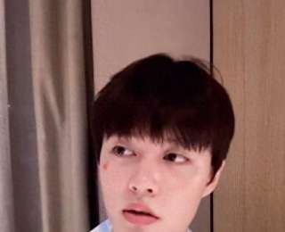 短剧头部男演员自曝经济紧张：点外卖都要用券；此前片酬已达日薪2万