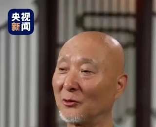 71岁陈佩斯回应“第一个光膀子上春晚” ：我管你那么多！这是观众给的底气