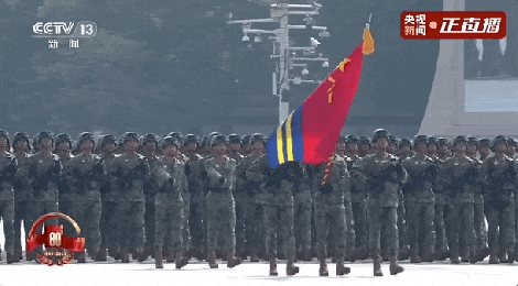 网友喊话：看完阅兵要改剧本了！知名导演紧急回应
