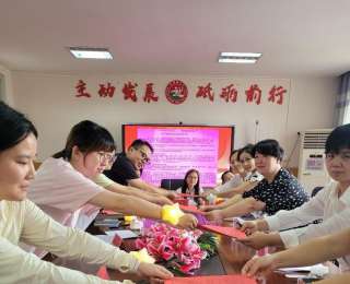传灯承志！红钢城中学师徒结对仪式以星星灯点亮教育薪火