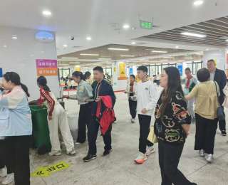 家校共护“小餐盘”，武钢三中初级中学西校区膳食监督开放日活动启幕