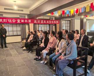 小学党员教师走进中共五大会址，筑牢育人初心