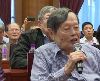 杨振宁逝世好友发声：杨先生曾两次向美方强调钓鱼岛属于中国，朋友们一直盼他二次冲击诺贝尔奖