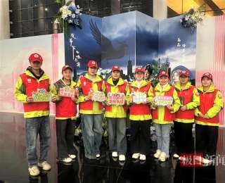 《夜幕下的哈尔滨》登陆琴台大剧院，夜幕下的“红马甲”温暖大武汉