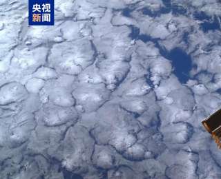 点燃少年航天梦《窗外是蓝星》观影交流会在新疆乌鲁木齐举办