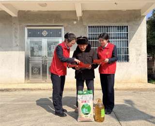 青春暖夕阳，楚天高速志愿者助老敬老迎重阳