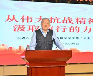 艺彩华章启新程，高校迎新晚会让思政教育入脑入心