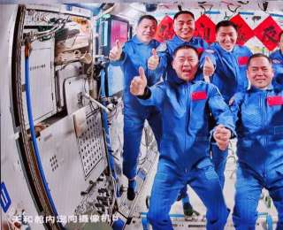 神舟二十一号航天员乘组顺利进驻“天宫” 中国航天员完成第7次“太空会师”
