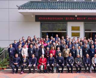 在高校里养老是什么体验？百名代表沉浸式体验校园康养学游