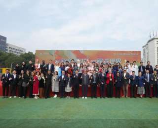 2025南湖国际教育周开幕，中外师生共赴“南湖之约”同览“世界之窗”