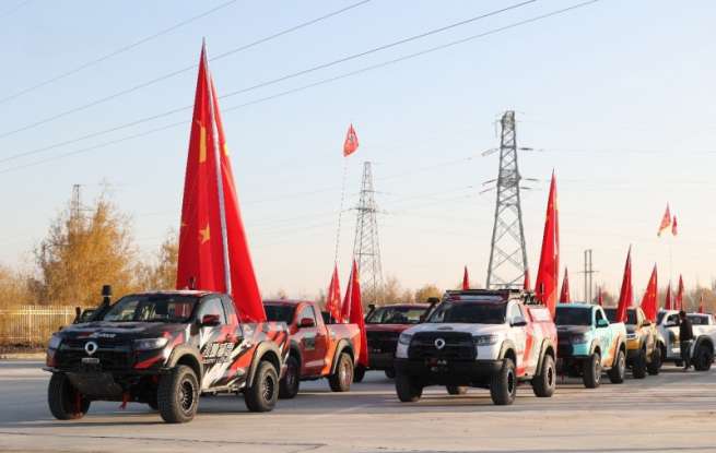 沙场问鼎！冠军火炮征战2025新疆博湖沙漠越野争霸赛