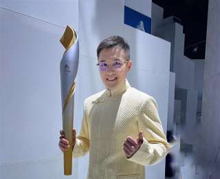 90節(jié)課爛熟于心，扇子練壞10把，他獲“教師五項”技能大賽特等獎